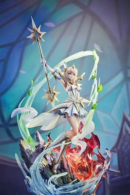 1/7 League of Legends Elementalist Lux