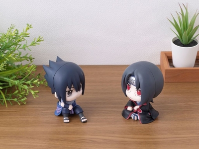 Naruto Shippuuden - Uchiha Sasuke - Look Up