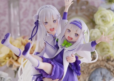 1/7 Re:Zero Starting Life in Another World S-Fire Emilia & Childhood Emilia