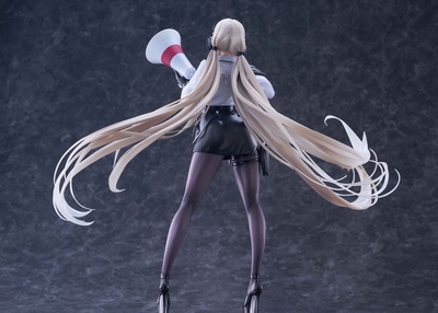 Azur Lane - Kronshtadt - Golden Head - Begin the Rush! - 1/6