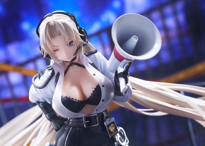 Azur Lane - Kronshtadt - Golden Head - Begin the Rush! - 1/6