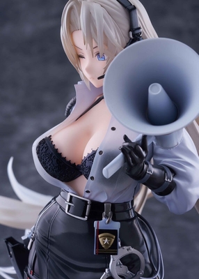 Azur Lane - Kronshtadt - Golden Head - Begin the Rush! - 1/6