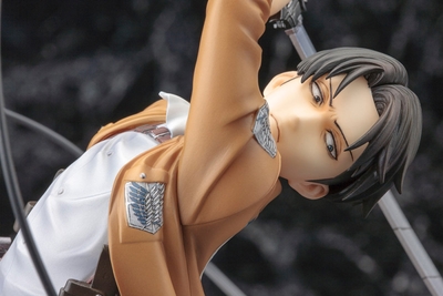 Shingeki no Kyojin Levi ARTFX J 1/8