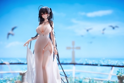 Azur Lane Taihou Temptation on the Sea Breeze Ver. 1/6