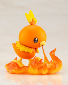 1/8 Pokemon May with Torchic ARTFX J Statue