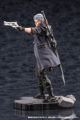 Devil May Cry 5 - Nero - ARTFX J - 1/8