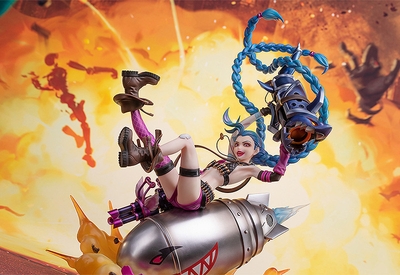 1/7 League of Legends Jinx
