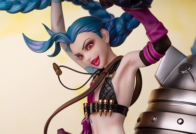 1/7 League of Legends Jinx