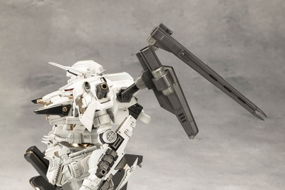 Armored Core Rosenthal CR-HOGIRE Noblesse Oblige Variable Infinity 1/72