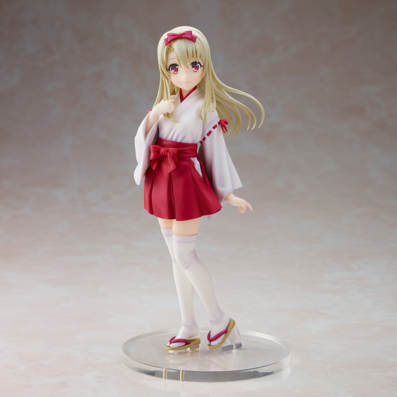 Prisma Phantasm Illyasviel von Einzbern Figure