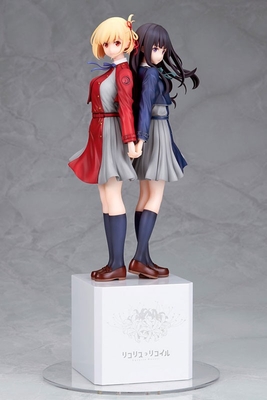 Lycoris Recoil - Inoue Takina - Nishikigi Chisato - 1/8