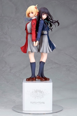 Lycoris Recoil - Inoue Takina - Nishikigi Chisato - 1/8
