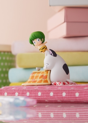 Urusei Yatsura Kotatsu Neko Ten Mini Figure