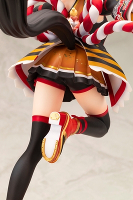 Uma Musume: Pretty Derby Kitasan Black Outrunning the Encroaching Heat 1/7