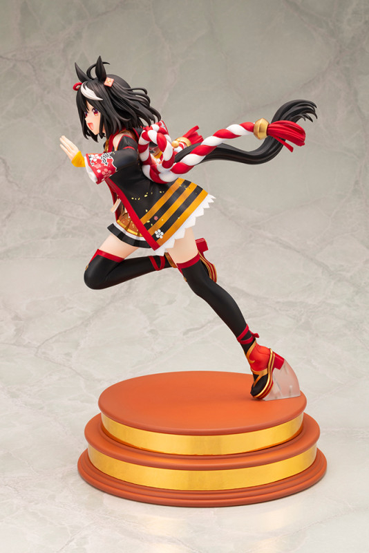 Uma Musume: Pretty Derby Kitasan Black Outrunning the Encroaching Heat 1/7