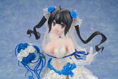 Is It Wrong to Try to Pick Up Girls in a Dungeon? - Hestia Wedding Dress Ver