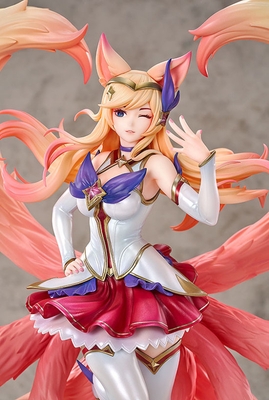 League of Legends Ahri Kiko Star Guardian 1/7