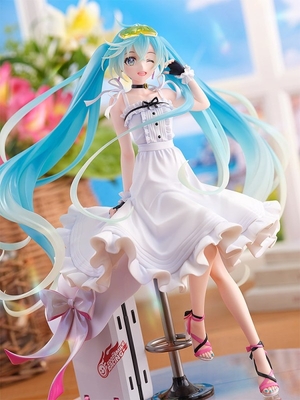Good Smile Racing - Hatsune Miku - 1/7 - 2021 Vacation Style Ver.