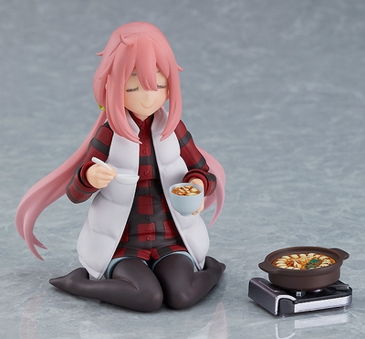 figma Nadeshiko Kagamihara: DX Edition (Laid-Back Camp)