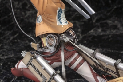 Shingeki no Kyojin Eren Yeager ARTFX J 1/8