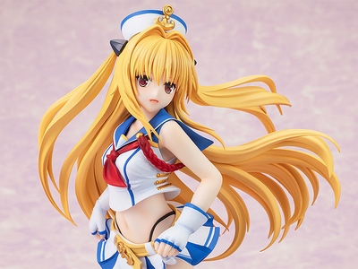 1/7 To Love-Ru Darkness Golden Darkness: Breezy Seaside Ver.