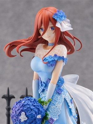 1/7 Eiga Gotoubun no Hanayome - Nakano Miku - Shibuya Scramble Figure - Floral Dress Ver.