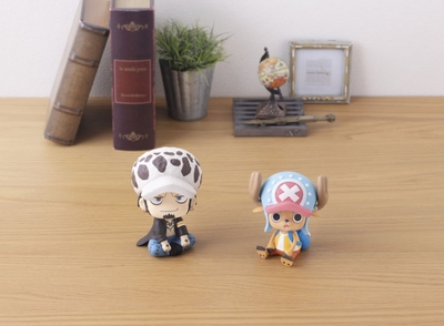 One Piece - Trafalgar Law - Look Up