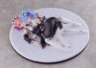 1/7 Re:Zero Starting Life in Another World Ram & Rem Figure