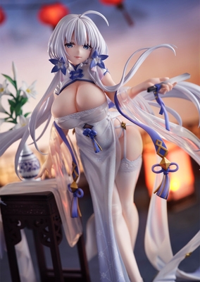 Azur Lane Illustrious Maiden Lily`s Radiance Ver. 1/7