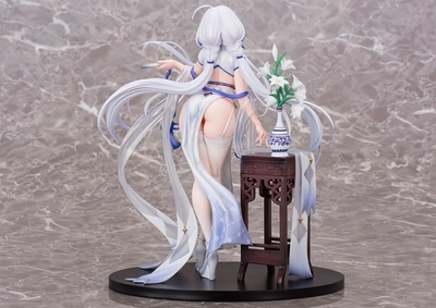 Azur Lane Illustrious Maiden Lily`s Radiance Ver. 1/7