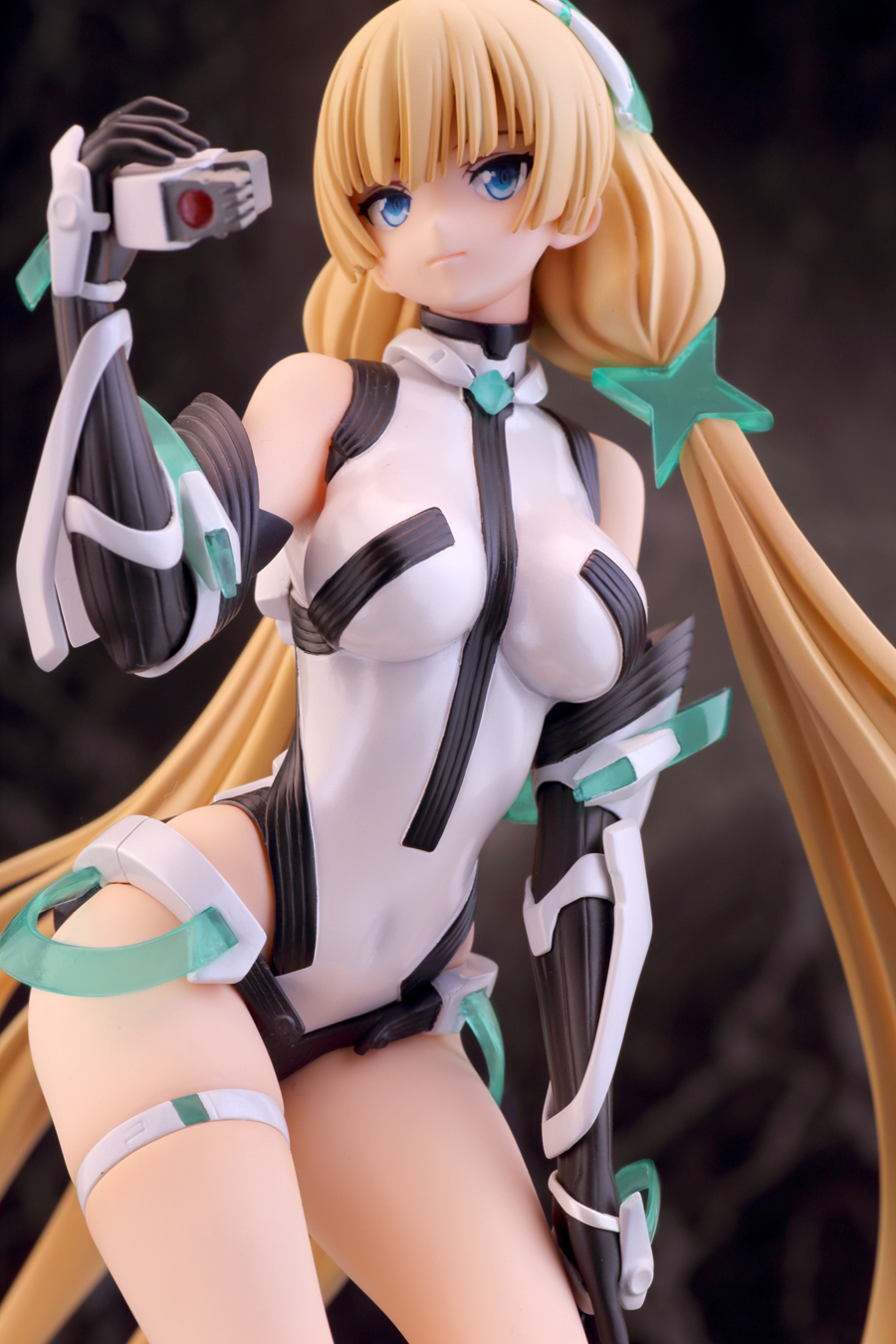 Alphamax Expelled from Paradise Angela Balzac 1/8 Plastic Figure - 9