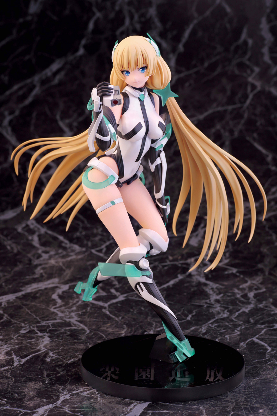 Alphamax Expelled from Paradise Angela Balzac 1/8 Plastic Figure