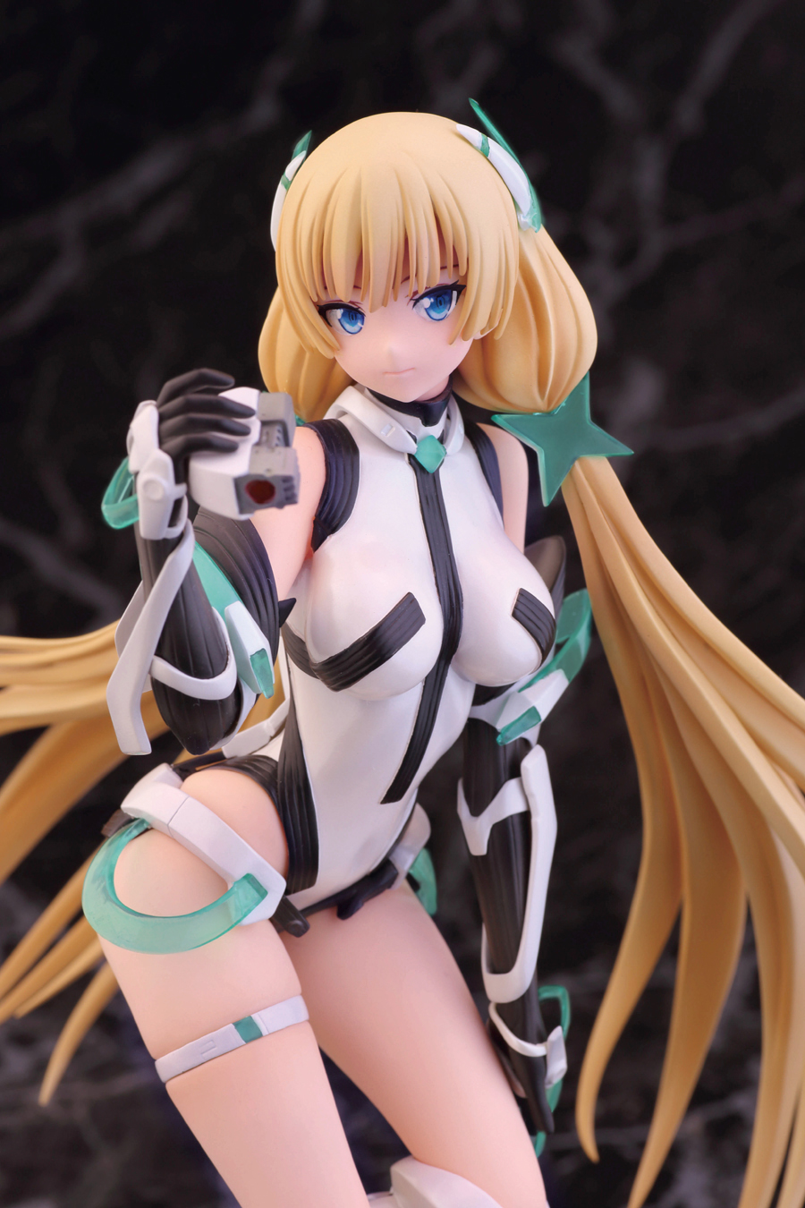 Alphamax Expelled from Paradise Angela Balzac 1/8 Plastic Figure - 7