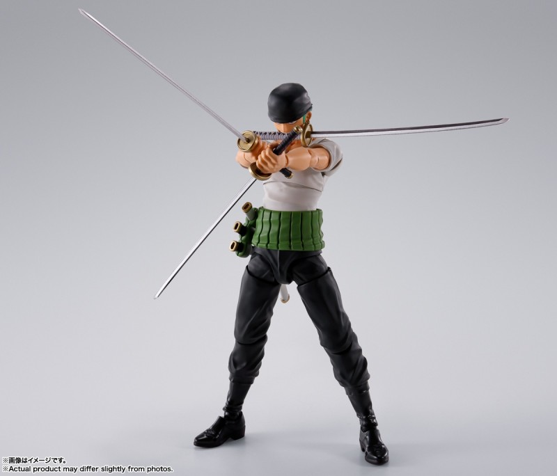 One Piece - Roronoa Zoro - S.H.Figuarts - Romance Dawn - 3