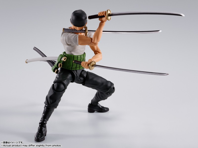One Piece - Roronoa Zoro - S.H.Figuarts - Romance Dawn - 4