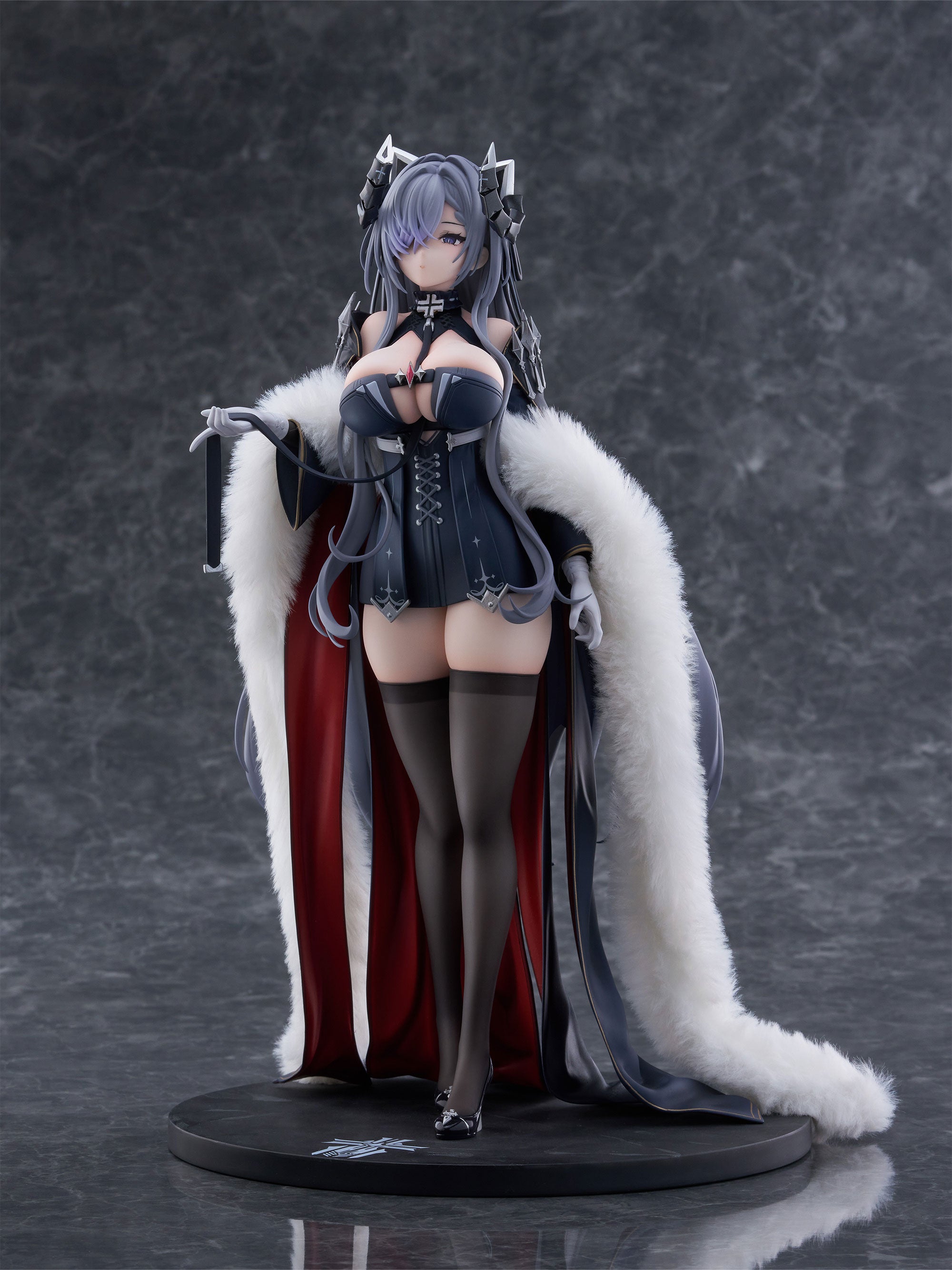 FuRyu F:NEX Azur Lane August von Parseval 1/6 Plastic Figure - 11