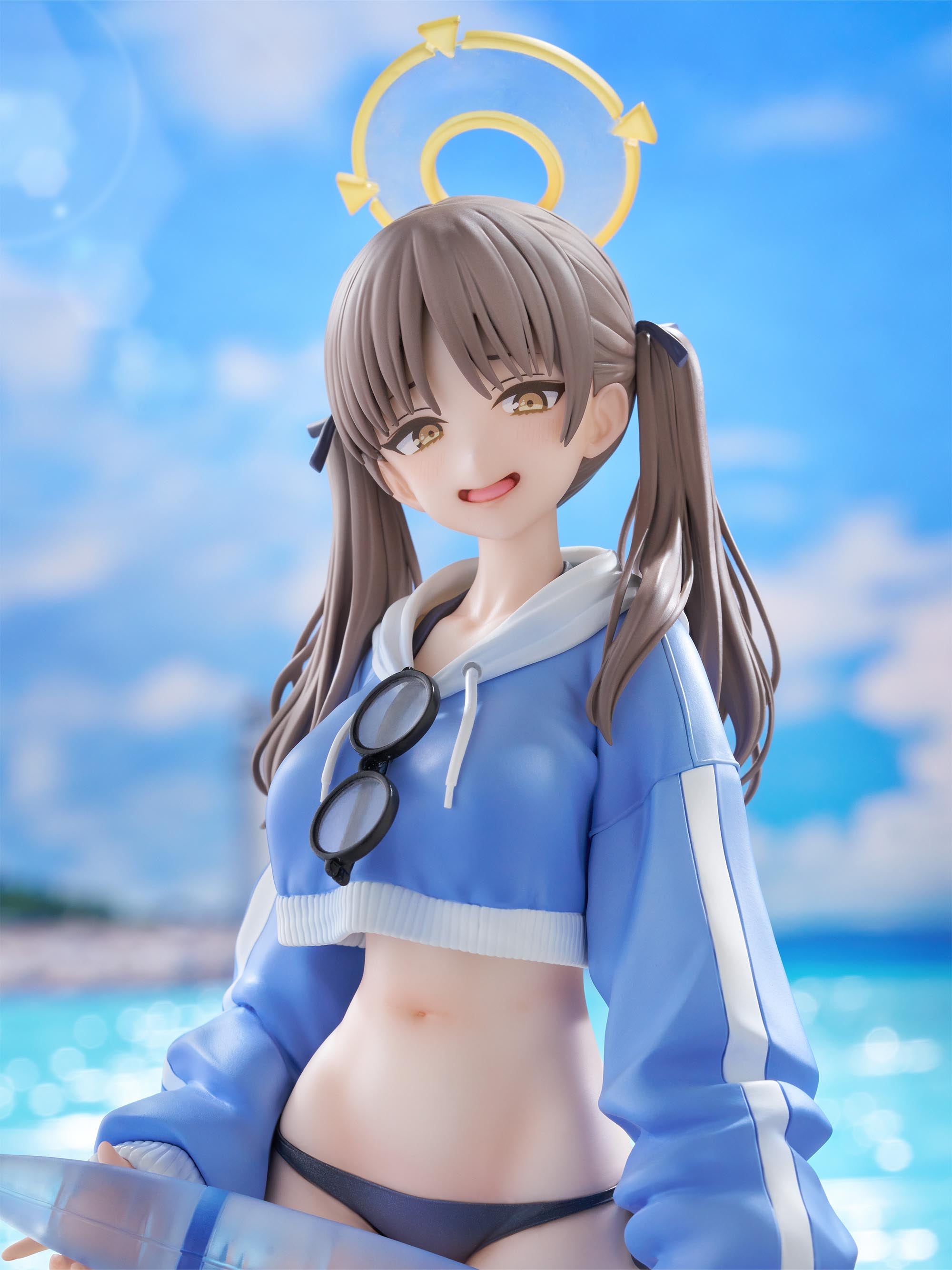 FuRyu F:NEX Blue Archive Moe (Mizugi) 1/7 Plastic Figure - 4