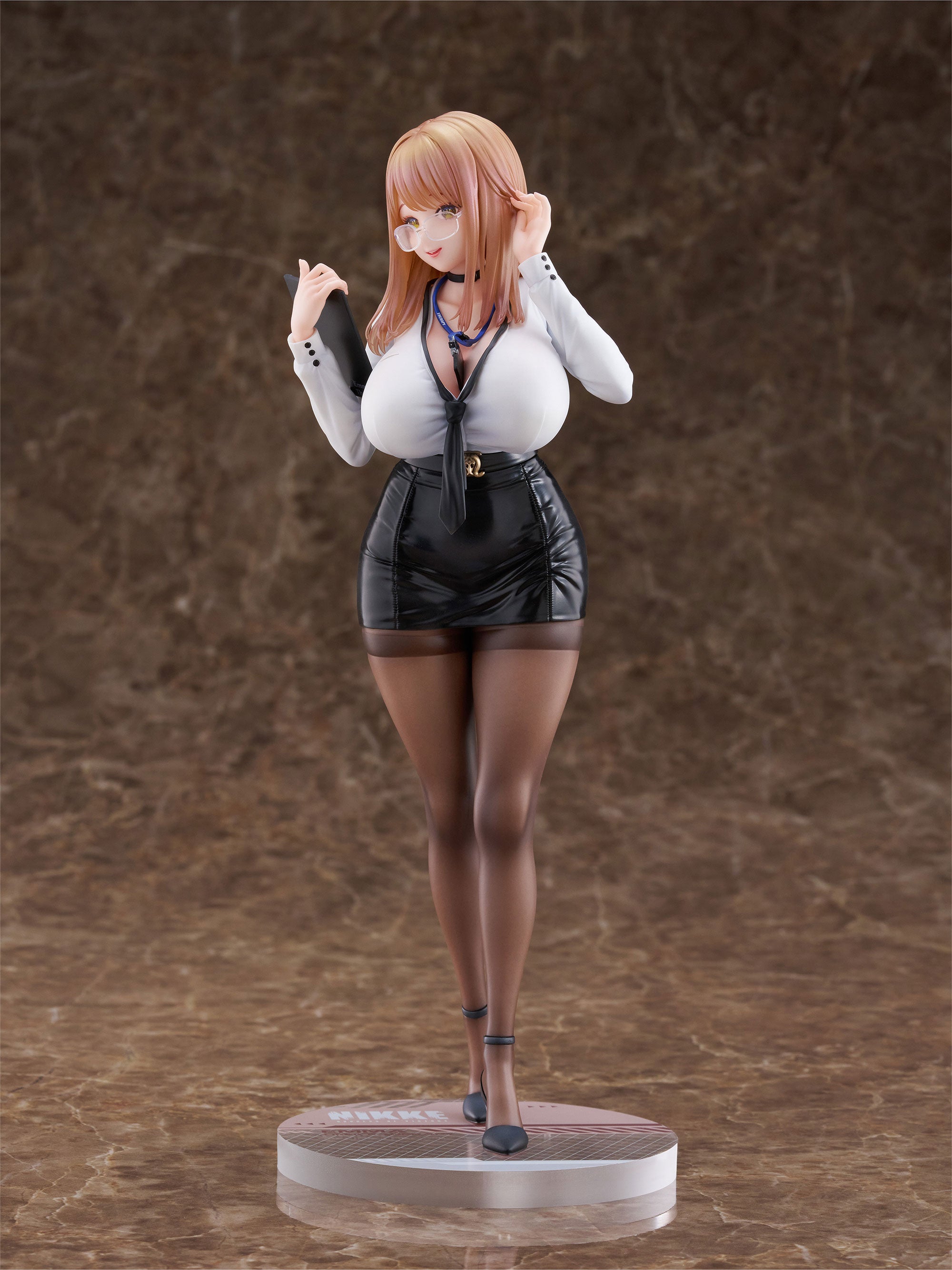 FuRyu F:NEX Shouri no Megami: NIKKE Emma -Office Therapy- 1/7 Plastic Figure - 9