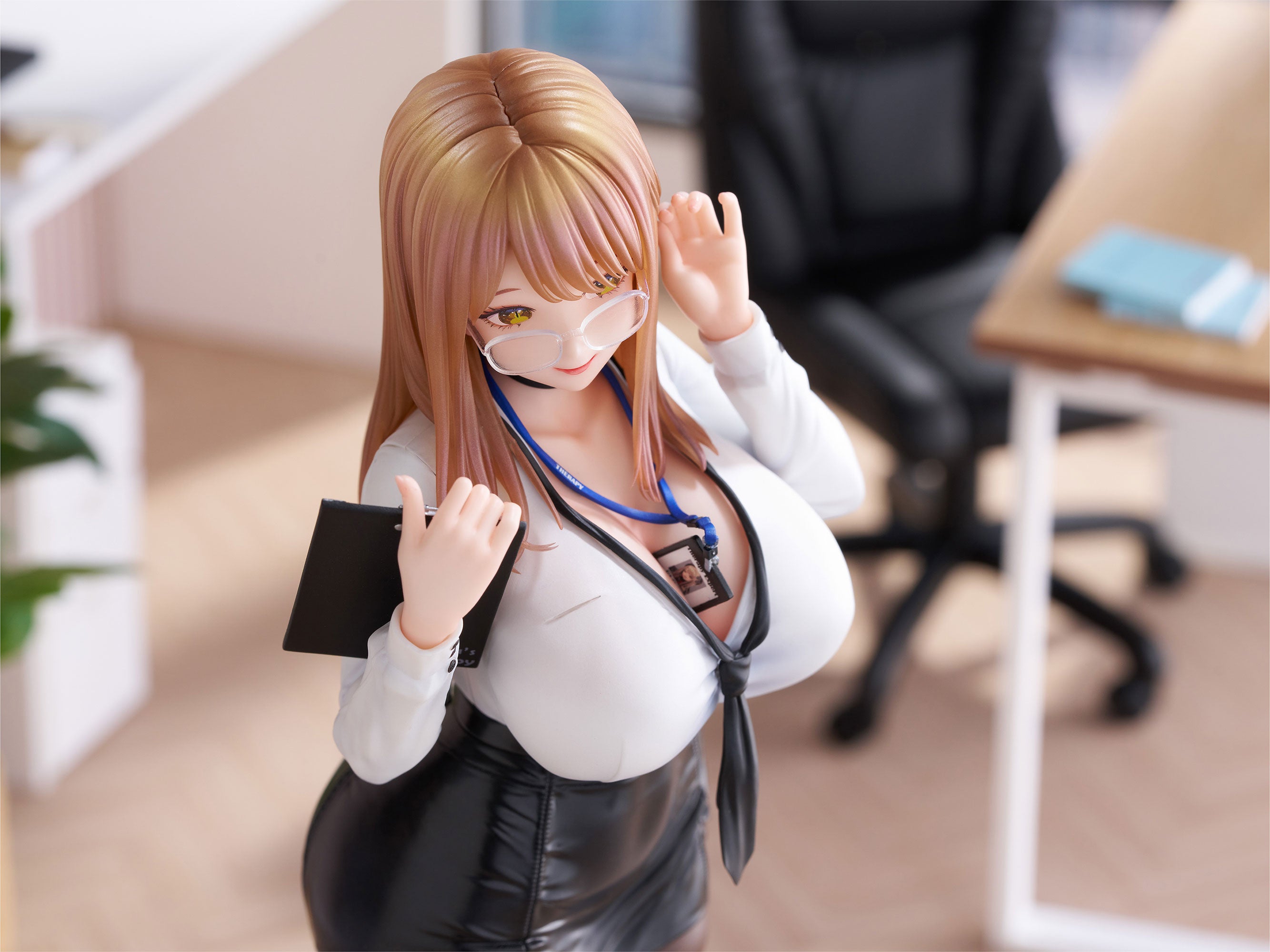 FuRyu F:NEX Shouri no Megami: NIKKE Emma -Office Therapy- 1/7 Plastic Figure - 7