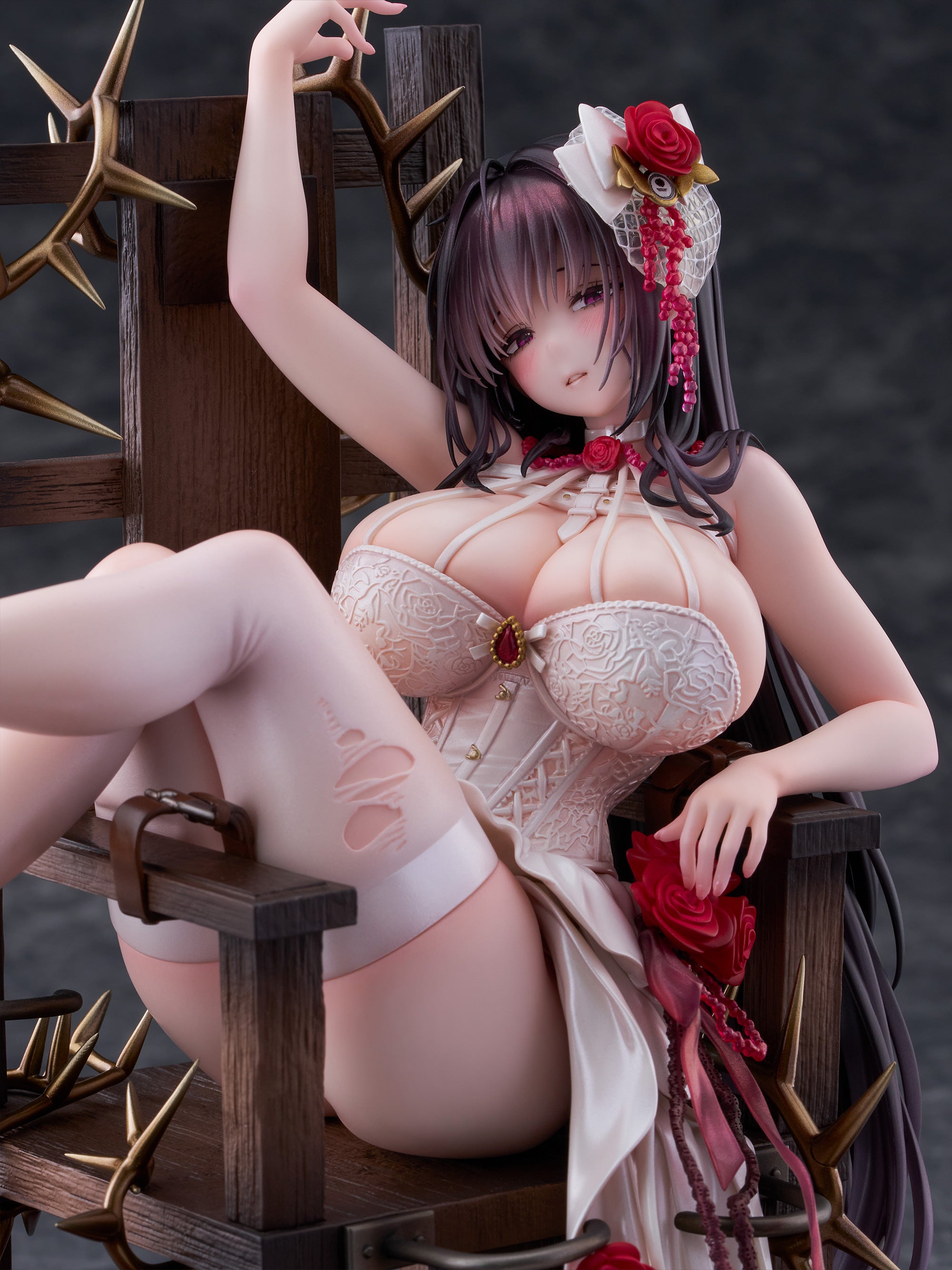 FuRyu F:NEX Shouri no Megami: NIKKE Mihara - Pain Eater 1/7 Plastic Figure - 10