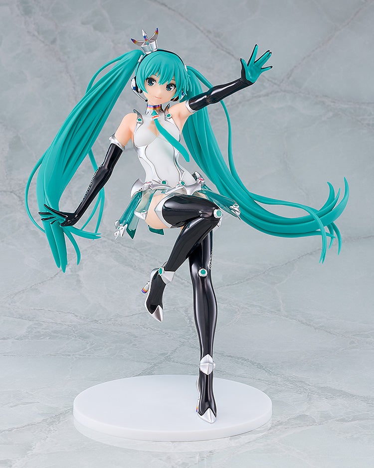 GOOD SMILE COMPANY (GSC) Hatsune Miku GT Project Reincarnation Racing Miku 2013 Ver. 1/8 Plastic Kit - 4