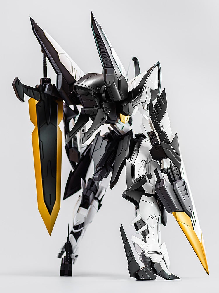 GOOD SMILE COMPANY (GSC) TITANOMACHA MODEROID SIDE:GR Arklaud 1/48 Plastic Kit - 16