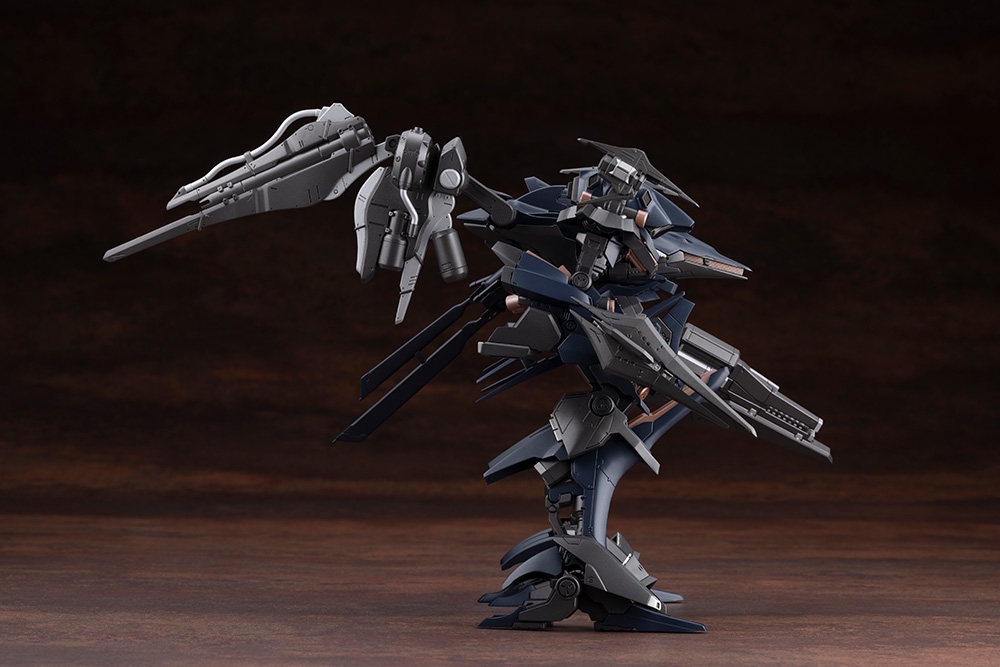 Armored Core 4 - Rayleonard 03-Aaliyah Orleans - Variable Infinity - 1/72 - 3