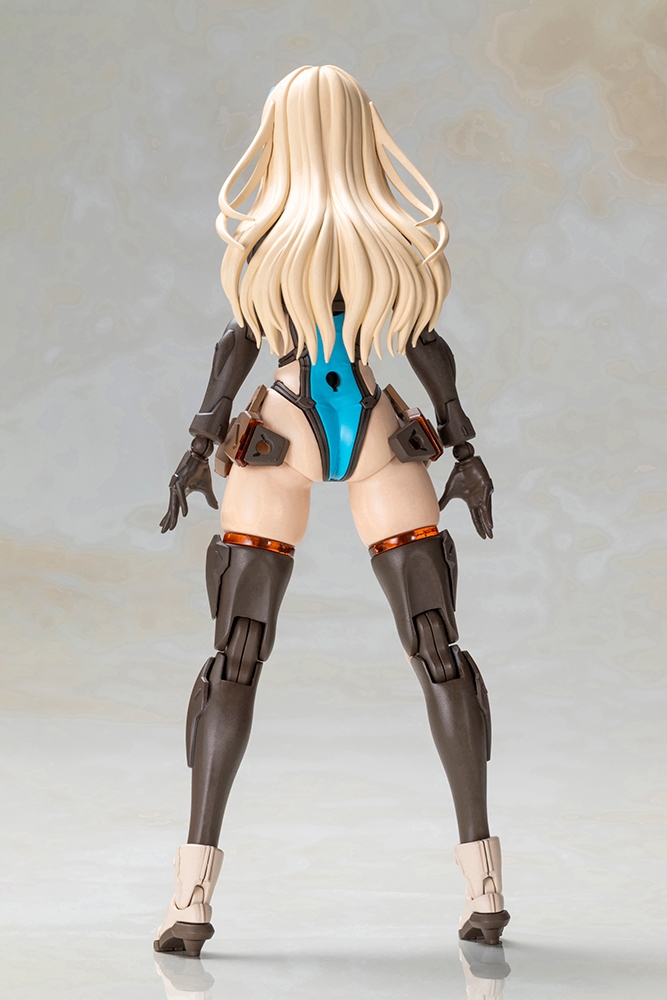 KOTOBUKIYA Front Mission Zenith Girl Plastic Kit - 11