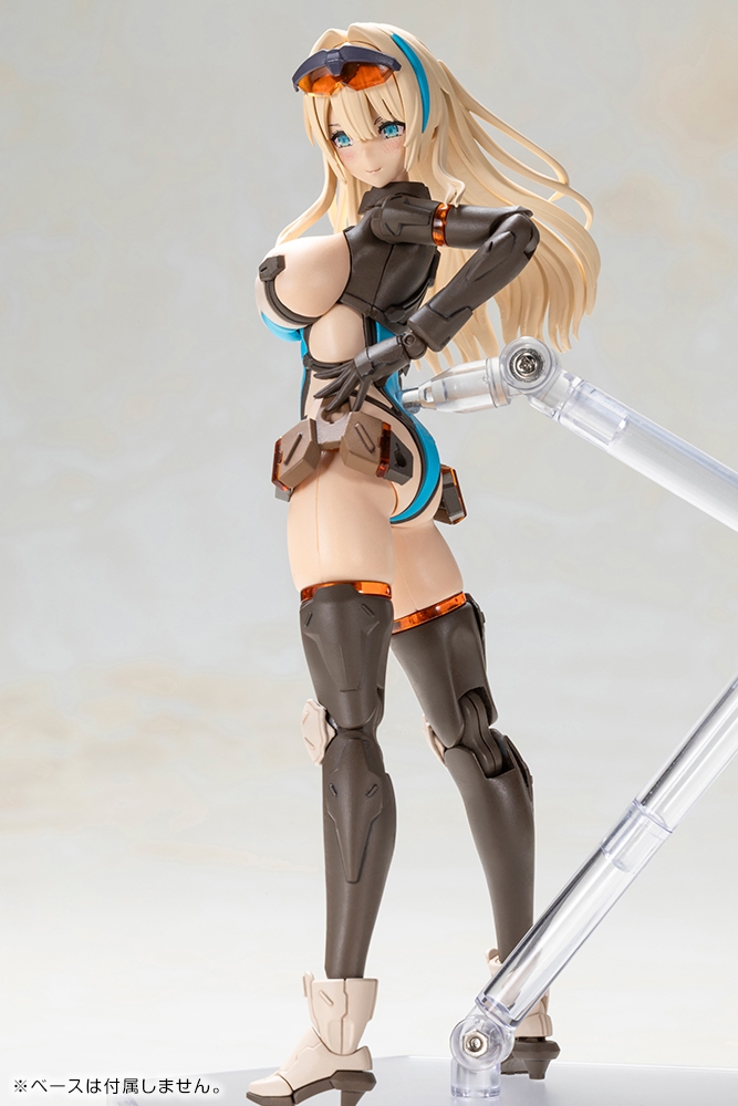 KOTOBUKIYA Front Mission Zenith Girl Plastic Kit - 9