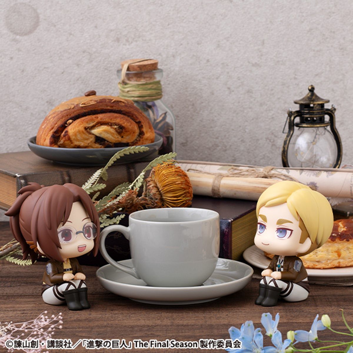 Shingeki no Kyojin - Hange Zoe - Look Up - 9